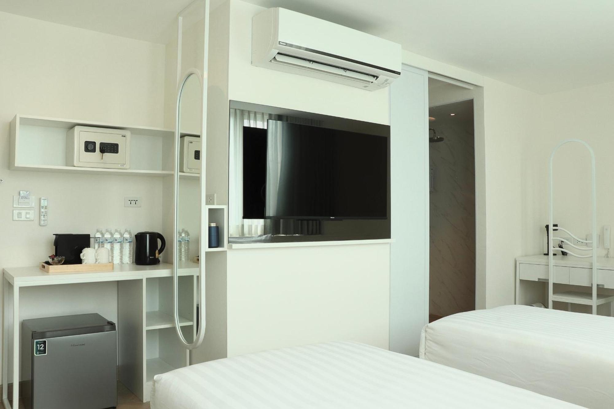 Rest Poshtel Hotel 3*