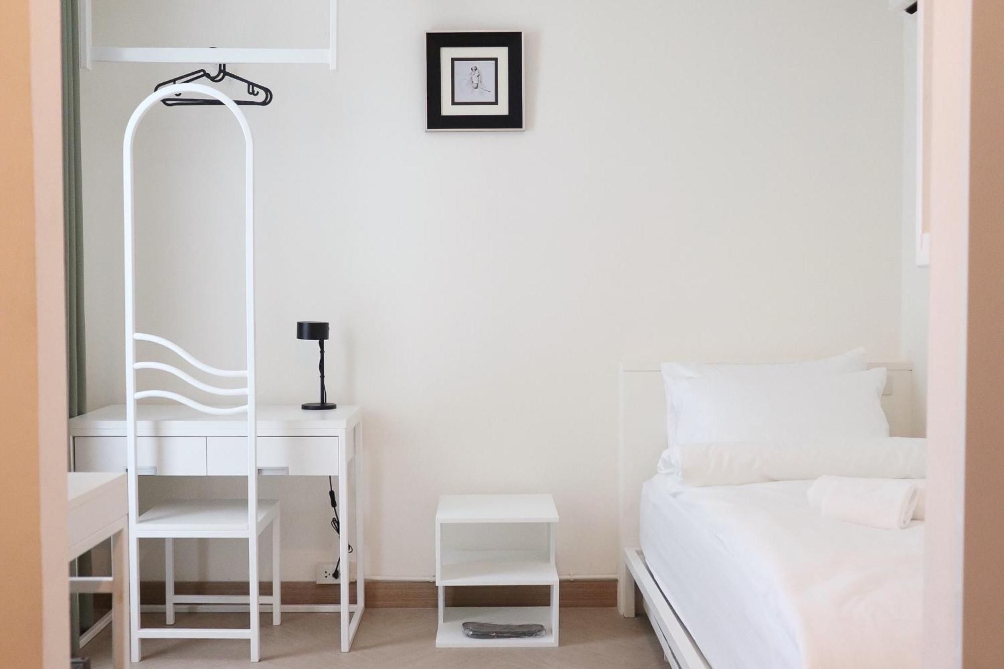Rest Poshtel